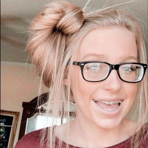 Meet your Posher, Carlee